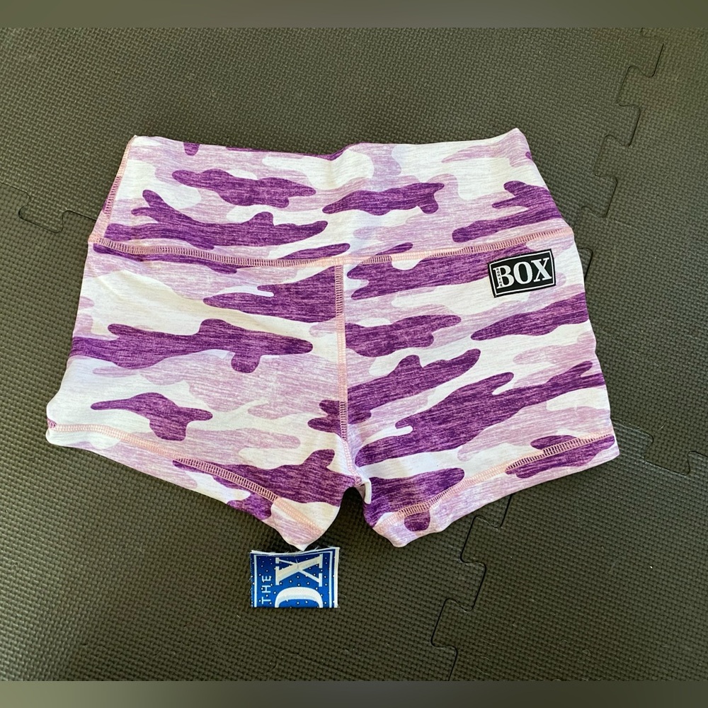 Rok the Box booty shorts, M.  NWT.